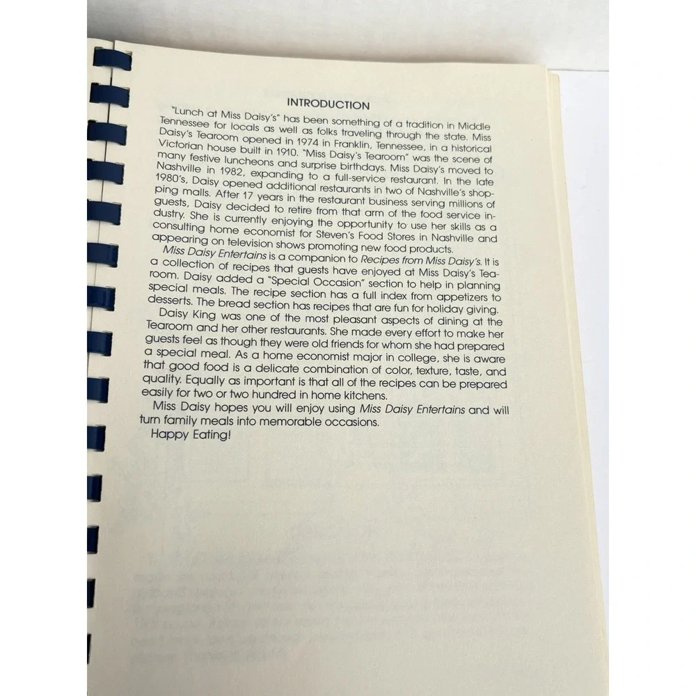 Miss Daisy Entertains Cookbook Daisy King 1980 Nashville Tennessee Spiral 169pg